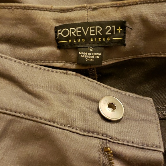 Jeans - Picture 3 of 3